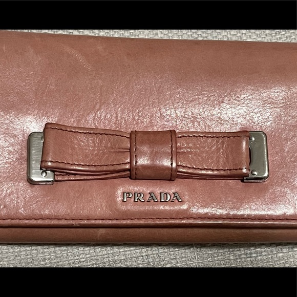 Authentic PRADA leather long wallet - Picture 5 of 16